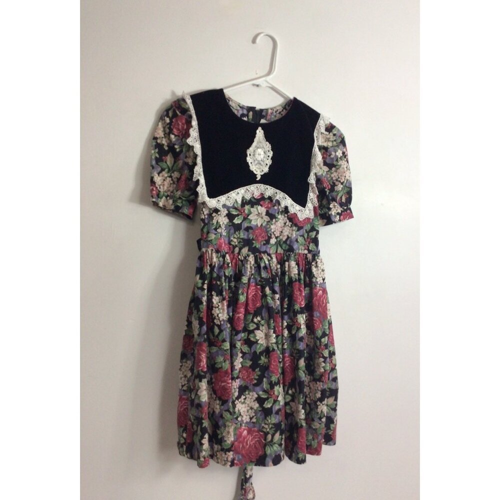 Vintage Swat Girls Floral Dress Velvet Lace Trim 12